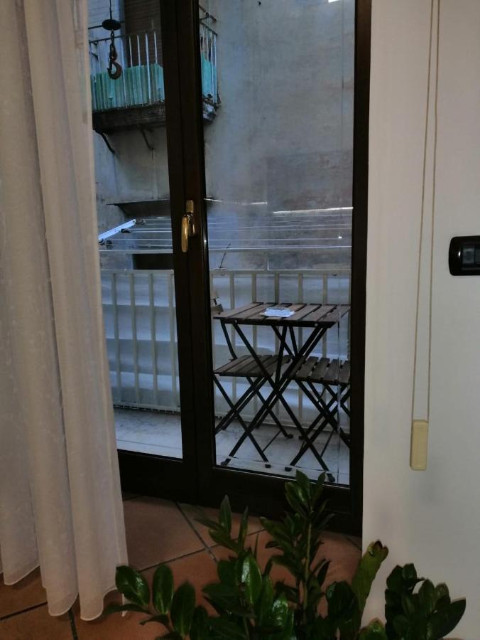 La Casa Di Tania A Napoli Apartman Kültér fotó