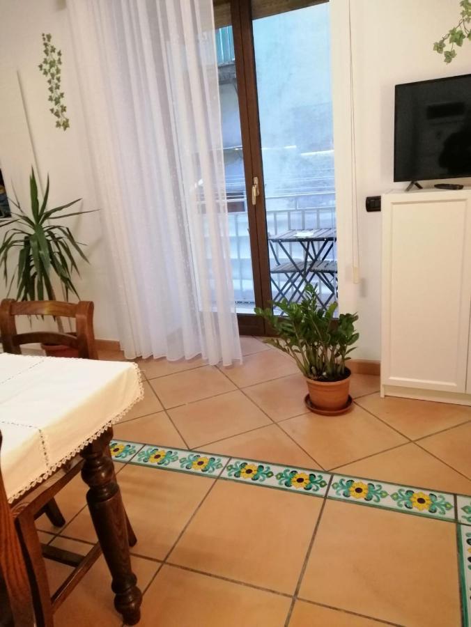 La Casa Di Tania A Napoli Apartman Kültér fotó