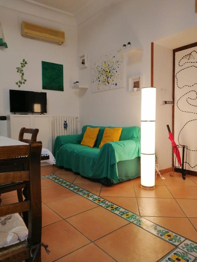 La Casa Di Tania A Napoli Apartman Kültér fotó
