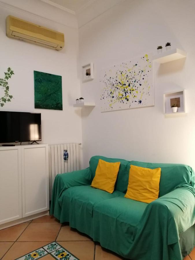 La Casa Di Tania A Napoli Apartman Kültér fotó
